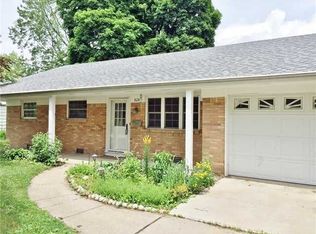 826 Maple Ln, Waterville, OH 43566