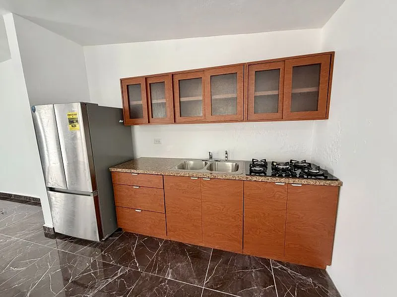 3 bed, 2.0 bath, 900 sqft, $1,450 — Photo 4
