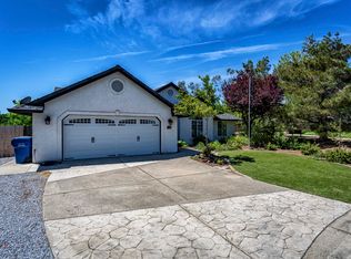 930 Hillsdale Ct, Redding, CA 96003