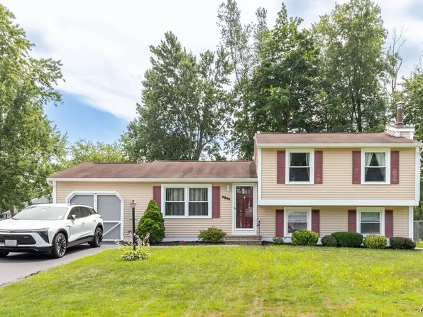 4246 Rancho Park Dr, Liverpool, NY 13090