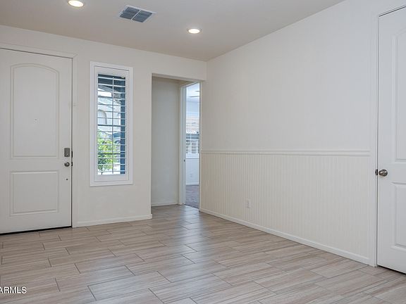 5th image of 669 W CASA MIRAGE Drive