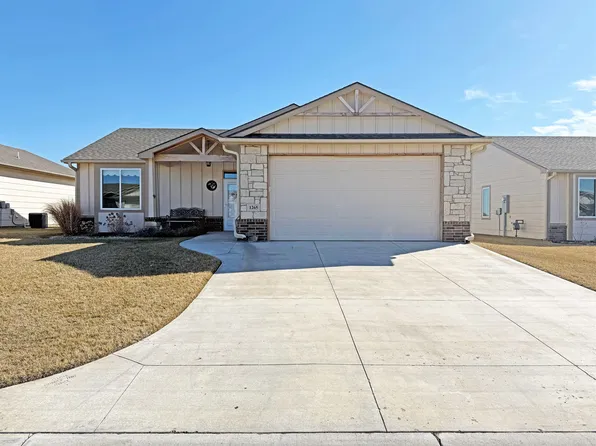 1265 E Park Glen Ct, Clearwater, KS 67026