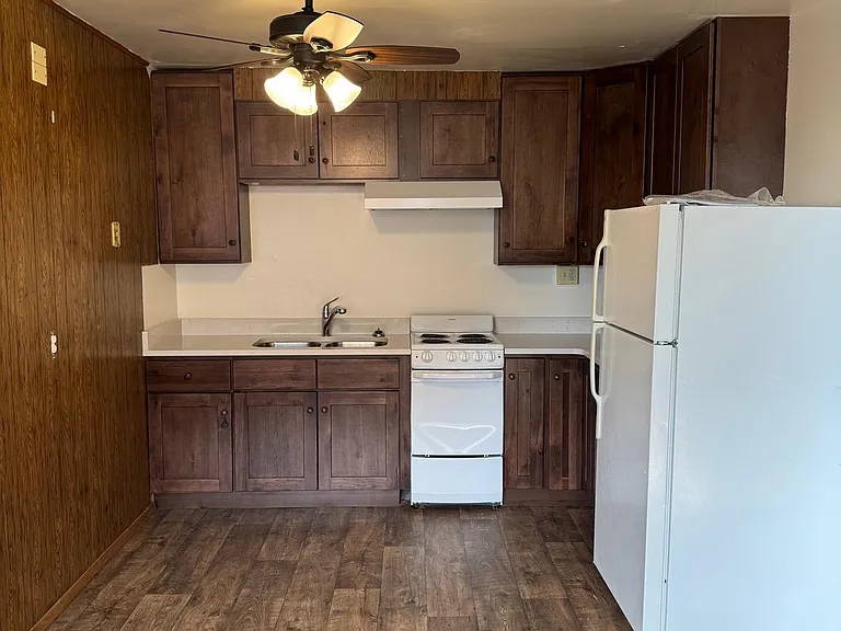 106 W Main St #10 — Photo 3