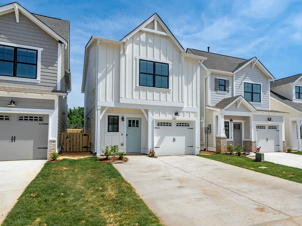 133 Huntley Dr