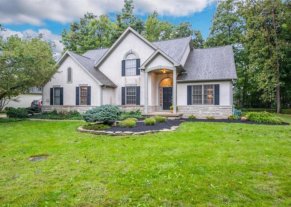 1st image of 343 Eagle Ct