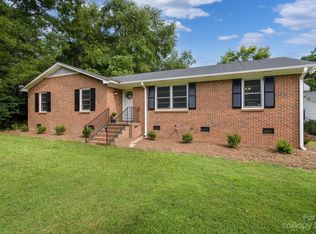 1120 W Mount Gallant Rd, York, SC 29745