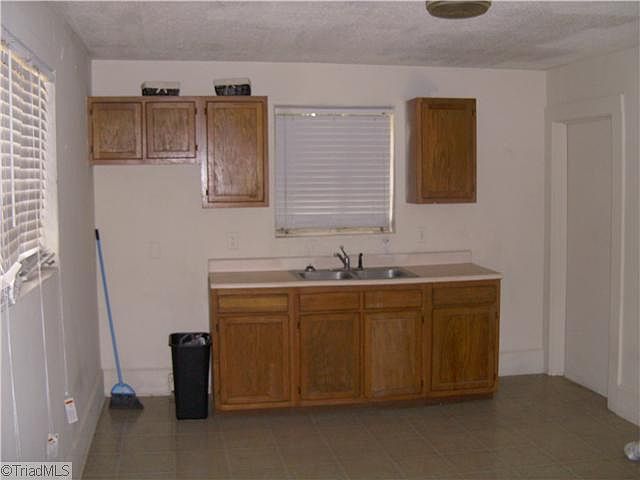 2nd image of 2746 New Walkertown Rd