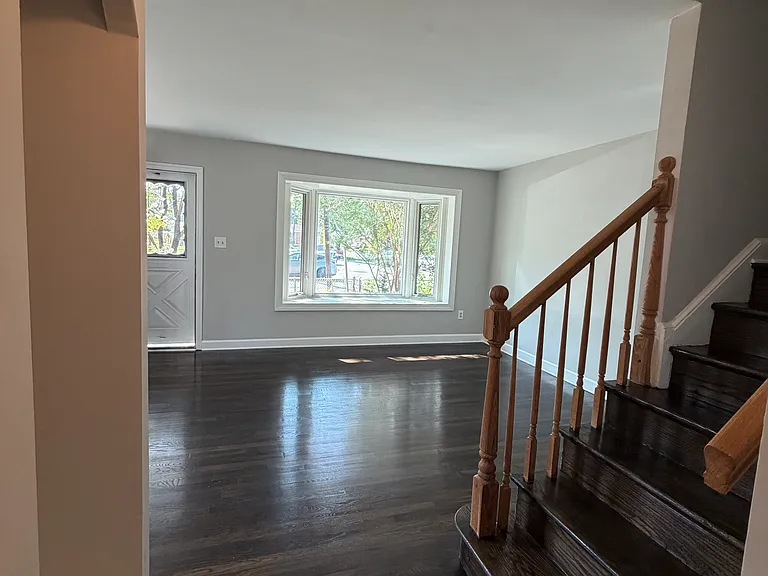 7429 25th Ave — Photo 1