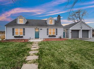 1234 River Ter, Hobart, IN