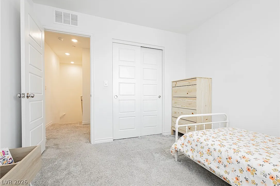 3 bed, 2.5 bath, 1475 sqft, $2,250 — Photo 3