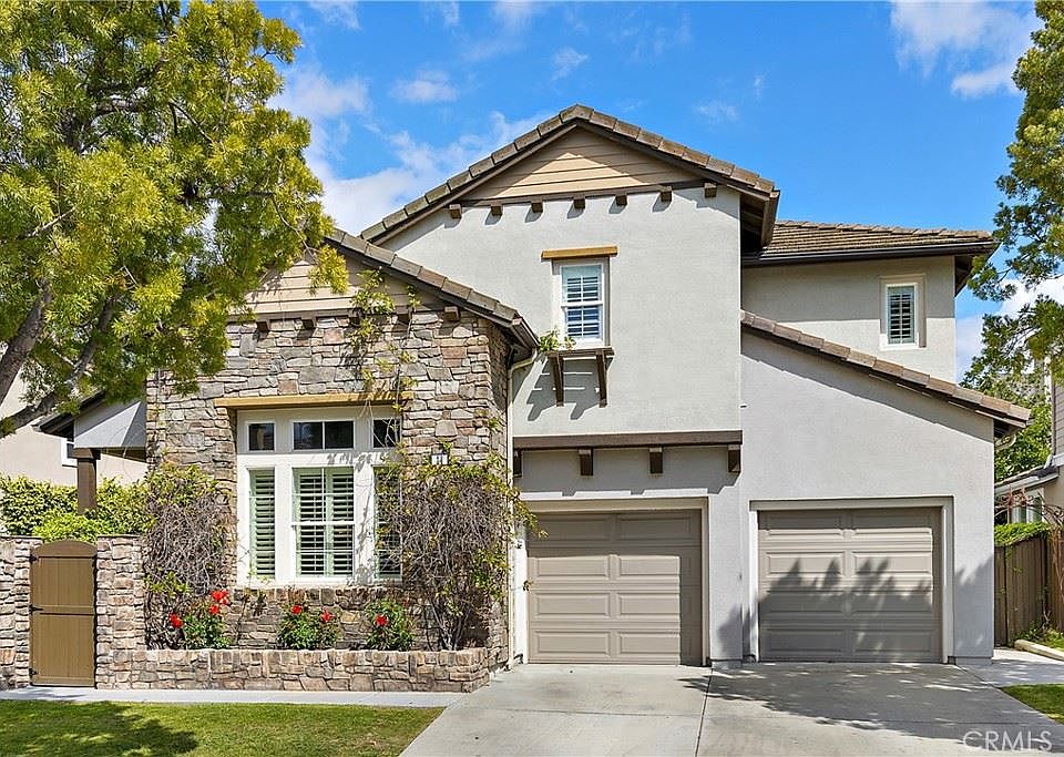 1st image of 14 Celestine Cir