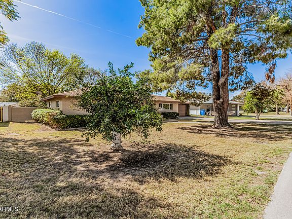 4th image of 47 E ROYAL PALM Road