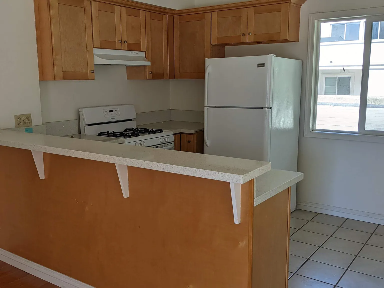 208 N Catalina Avenue — Photo 4