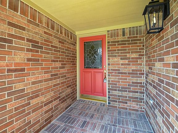 4th image of 16434 Elmwood Point Ln