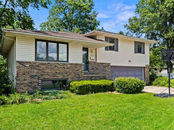 4515 W Beth Ct, Bartonville, IL 61607