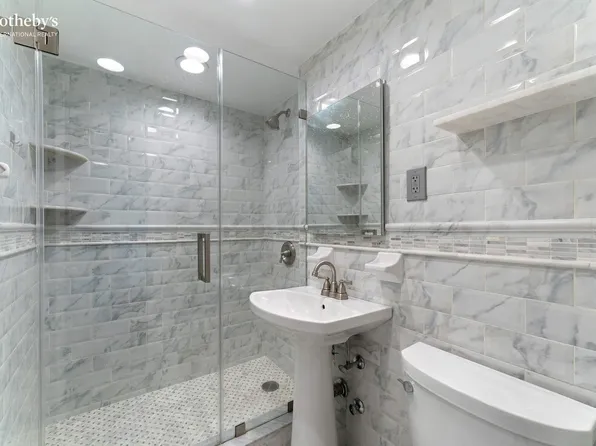 4705 Henry Hudson Parkway 15M image 16 of 16