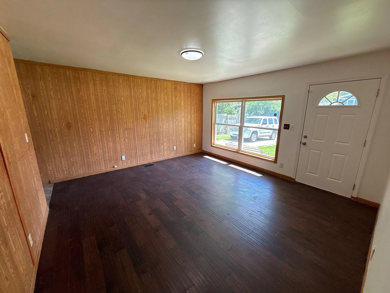 3 bed, 1000 sqft, $1,325 — Photo 4
