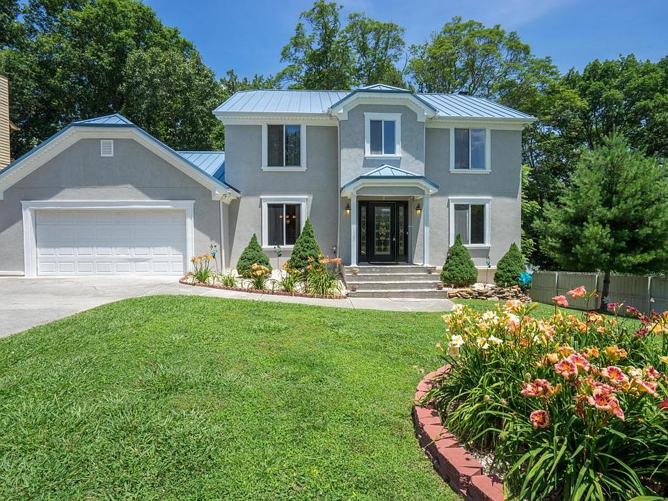 1st image of 4517 Foothills Dr