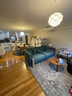 Rented by Voro New York | media 29
