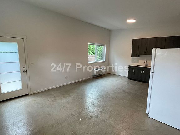 3rd image of 2741 SE 118th Ave #2741