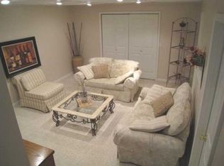 165 Rollingwood Dr NE, Rockford, MI