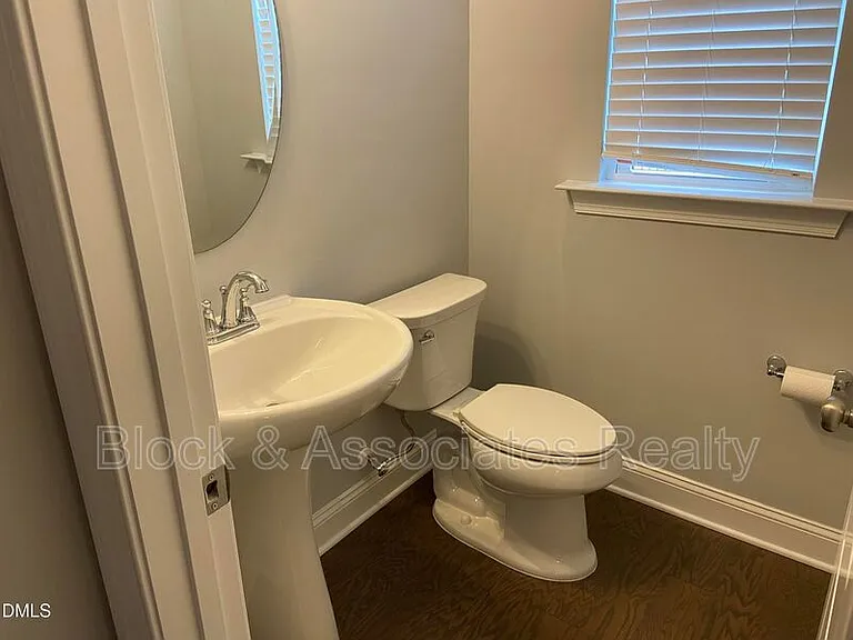 806 Grafton Peak Ln — Photo 12