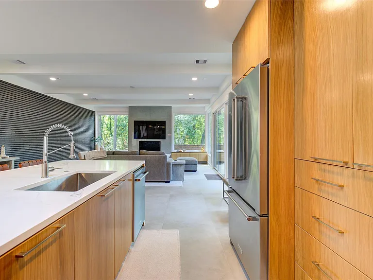 303 Isolde Dr — Photo 13
