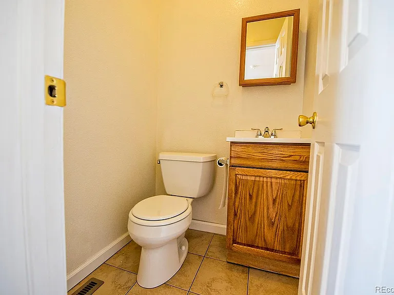 55 N 10th Ave #B — Photo 7