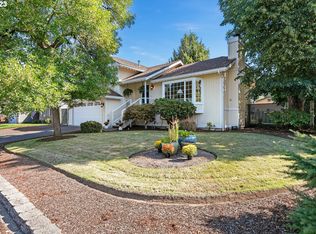 889 S 45th Pl, Springfield, OR 97478