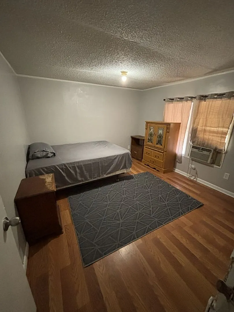 Cozy North Side Rooming House — Photo 3