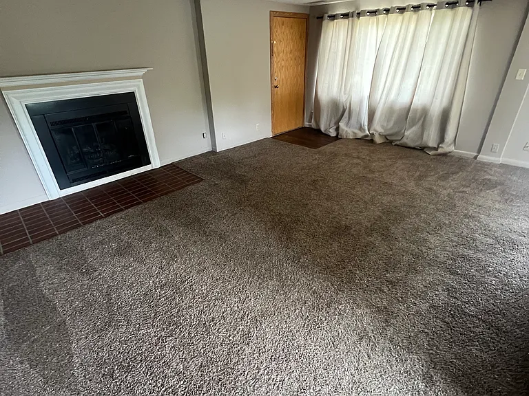 112 Cherry Hills Ct — Photo 2