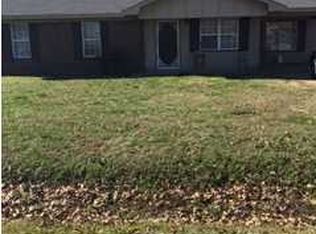1041 Oak Dr, Tunica, MS 38676