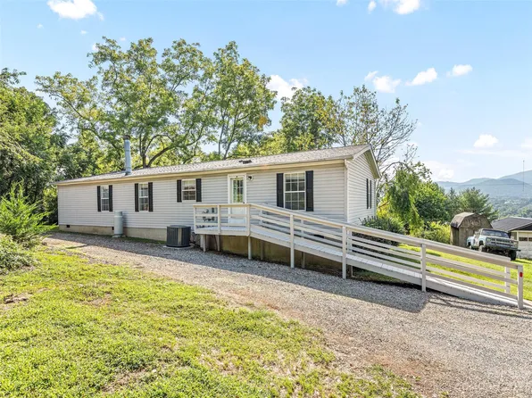 65 Wiggins St, Canton, NC 28716