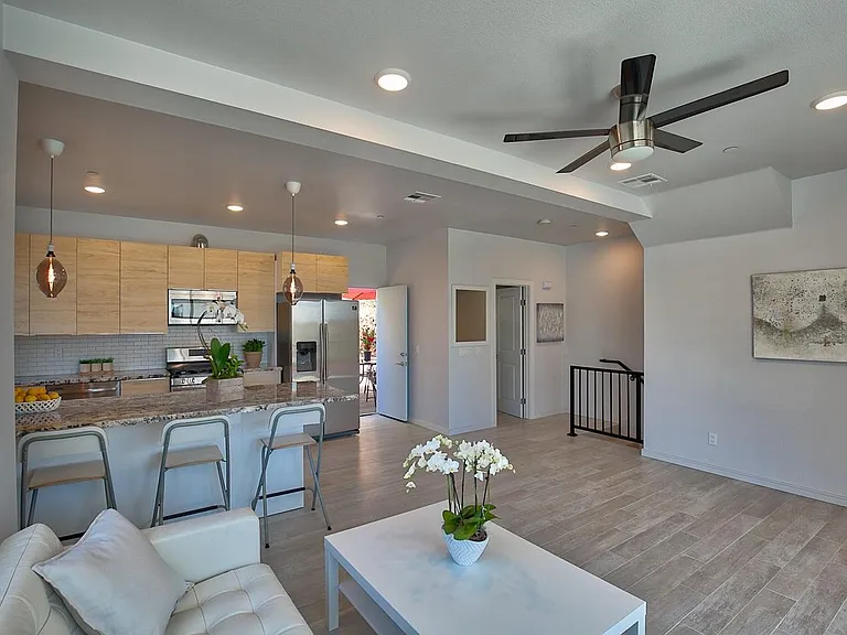 3732 Ash St — Photo 12