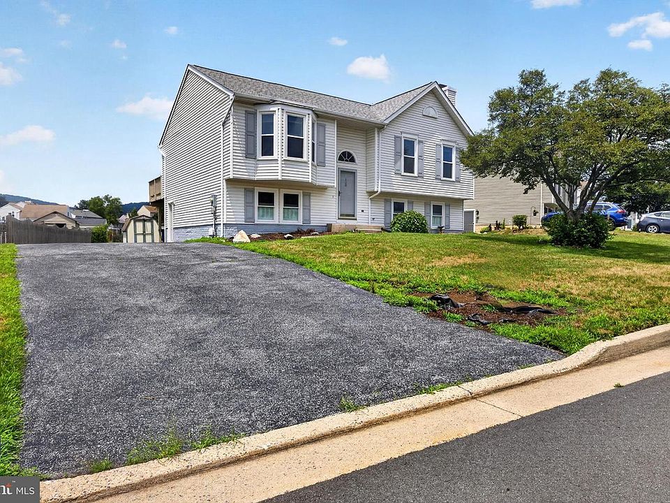 1st image of 105 Colliery Dr
