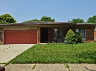 37683 Adrian Dr, Sterling Heights, MI 48310
