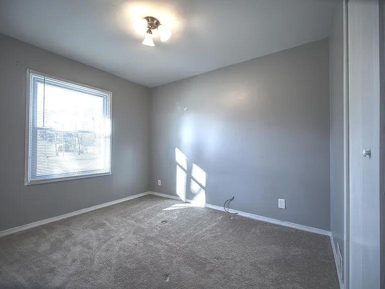 3112 Chelsea Dr — Photo 13