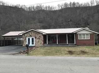 127 Shawnee Trl, Pikeville, KY 41501