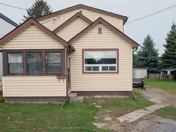 36 Graham St, Belleville, ON K8P 1P5