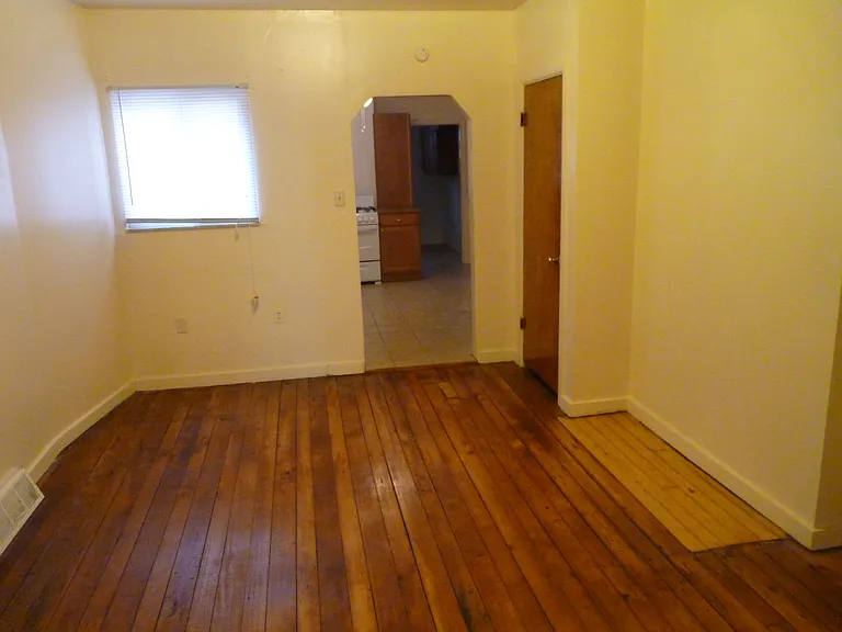Livingroom looking into the Kitchen