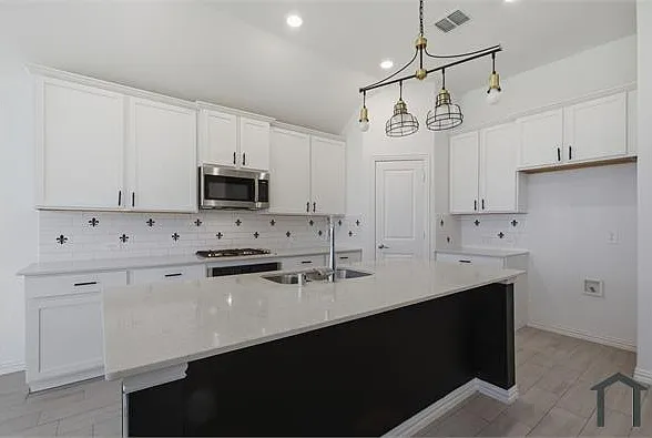 700 Pistachio Pkwy — Photo 22