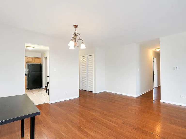 1234 Elmwood Ave #4F — Photo 6