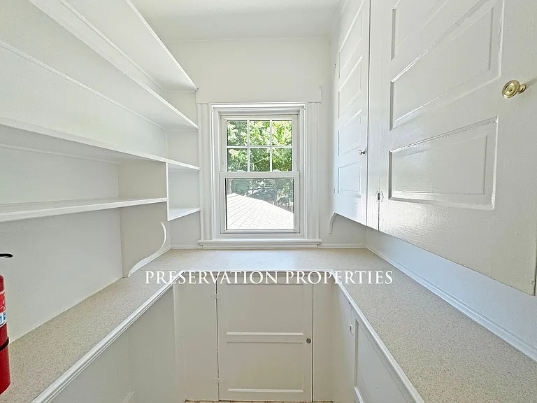 31-33 Harding St #1 — Photo 3