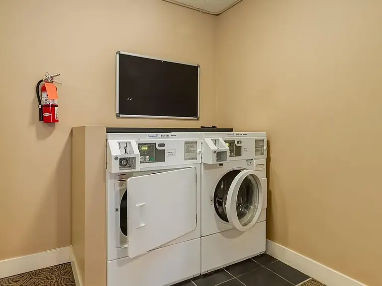 1015 Cameron Ave SW — Photo 45