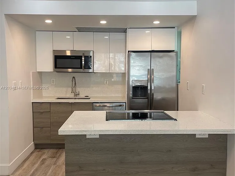 729 Meridian Ave #10 — Photo 10