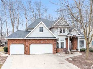 58 Brentwood Ln, Appleton, WI 54915