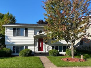 919 3rd Ave E, Ashland, WI 54806