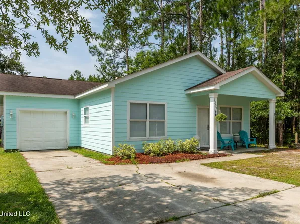 6252 W Clay St, Bay Saint Louis, MS 39520