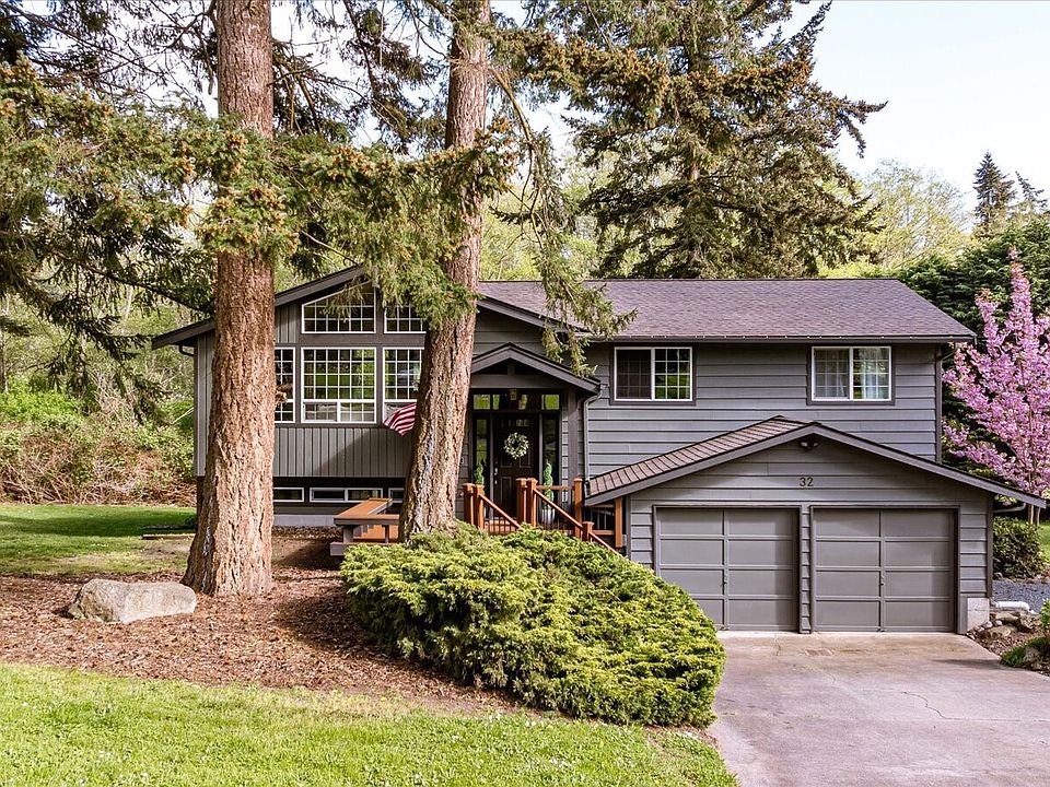 1st image of 32 Ponderosa Drive