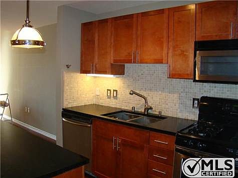3rd image of 1240 India St Unit 710